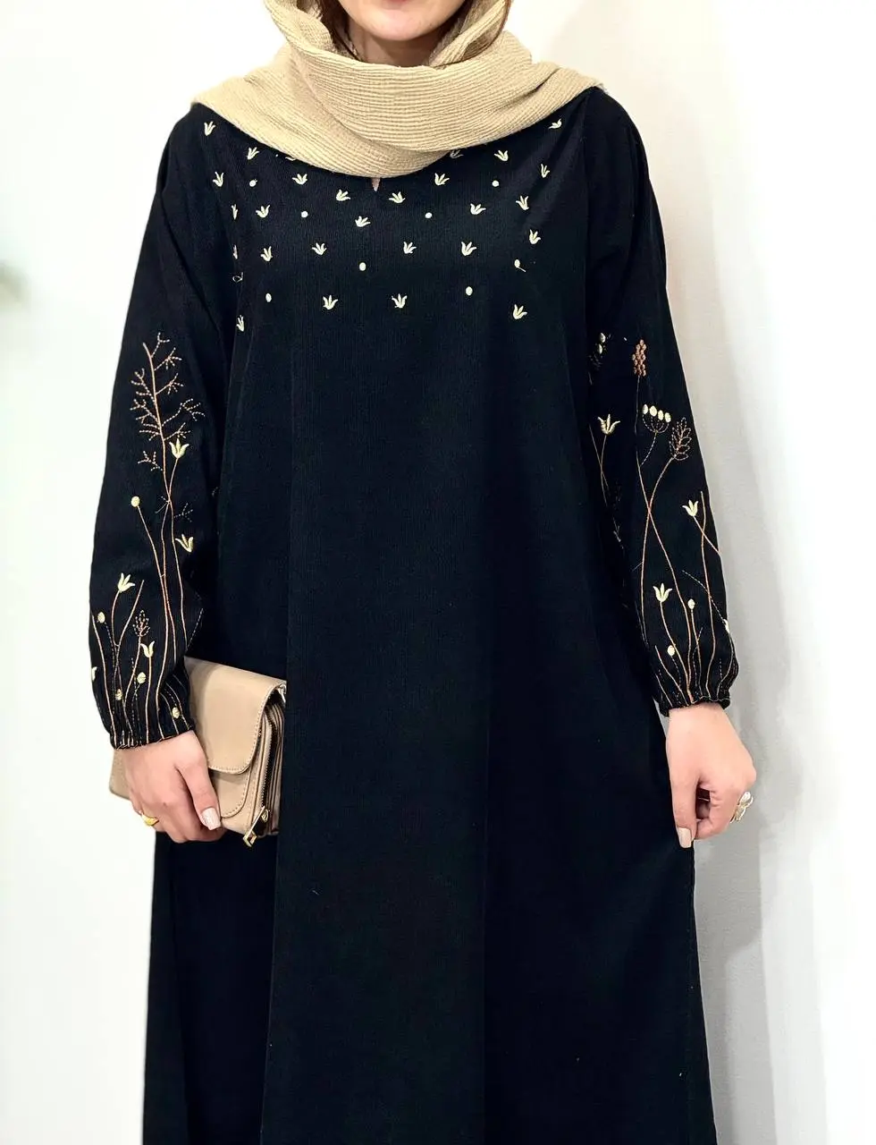 پیراهن مانتویی گلدوزی گندم